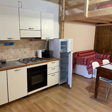 Piazzetta Del Forno Grazioso Bilocale Ad Ассерджи Экстерьер фото