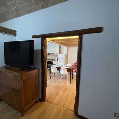 Piazzetta Del Forno Grazioso Bilocale Ad Ассерджи Экстерьер фото